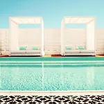 Sunwing Sandy Bay Village 4*