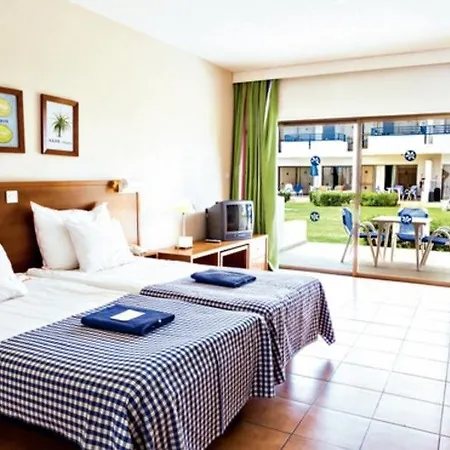 Sunwing Sandy Bay Village