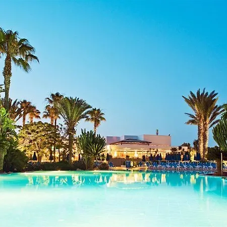 Sunwing Sandy Bay Village 4*