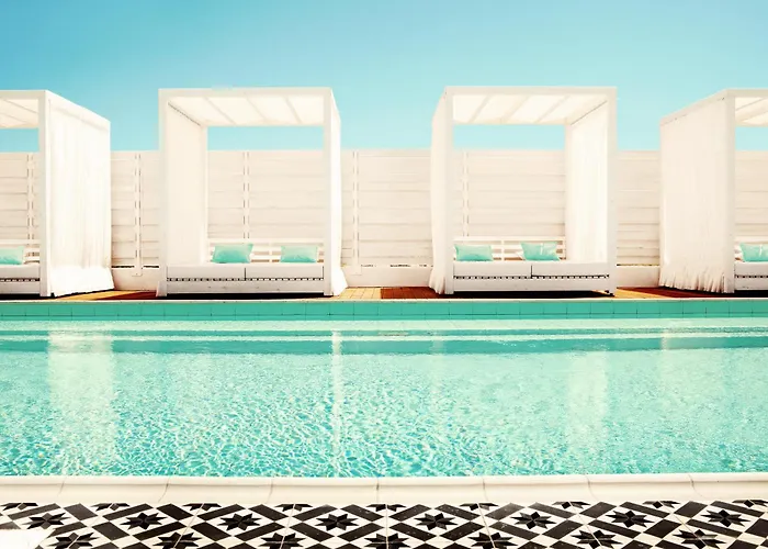 Sunwing Sandy Bay Village 4*