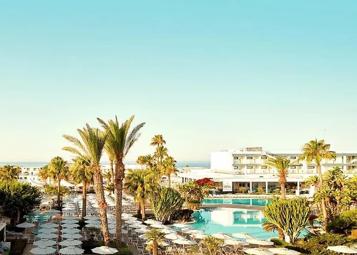 Sunwing Sandy Bay Village Aparthotel Ayia Napa